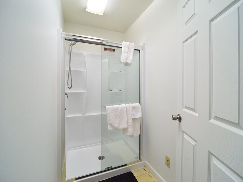 More Photos Of 464 N 9th St, Fort Pierce General Retail For Sale