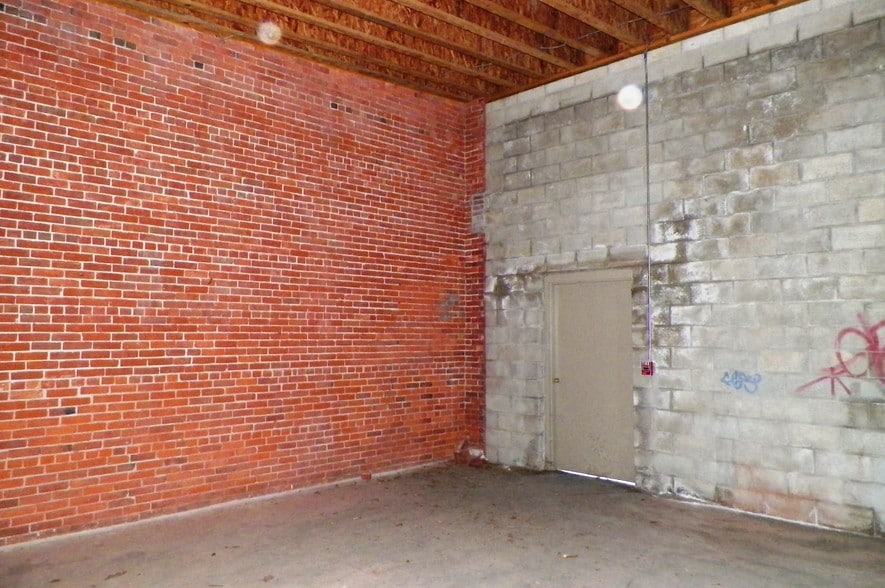 More Photos Of 301 Harris Ave, Providence Storefront For Sale