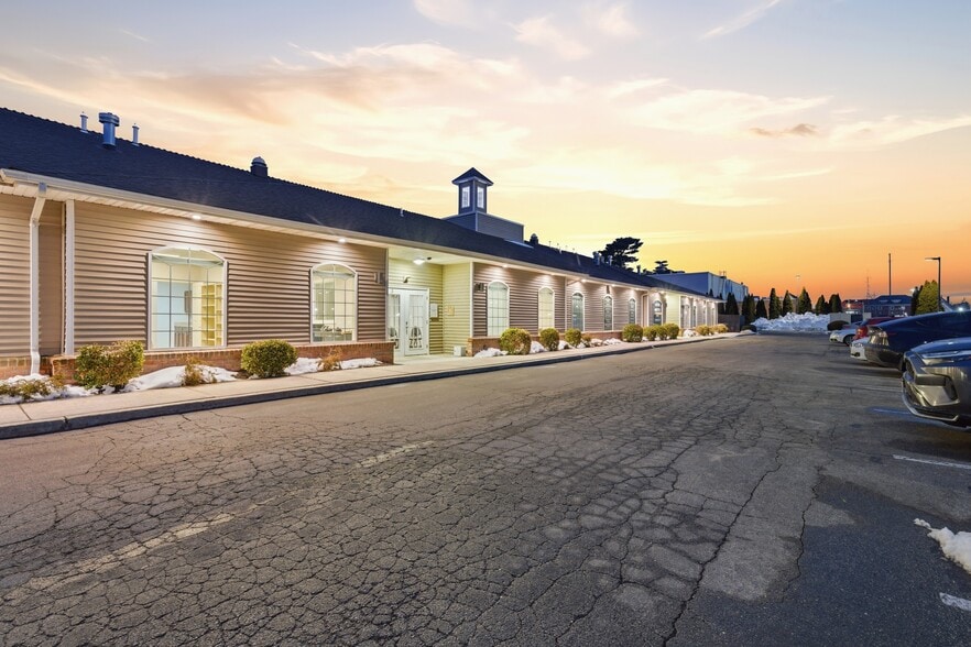 Primary Photo Of 55 2nd Ave, Brentwood Medical For Lease