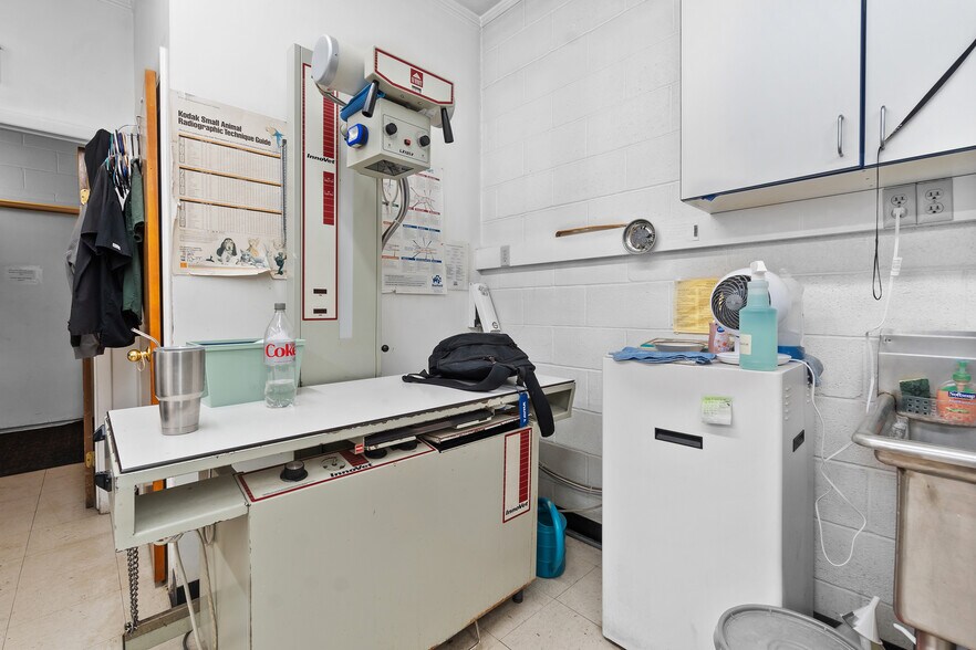 More Photos Of 208 S Washington Blvd, Ogden General Retail For Sale