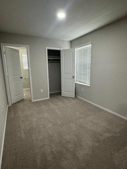 More Photos Of Ridgeview Heights, San Antonio Apartments For Sale