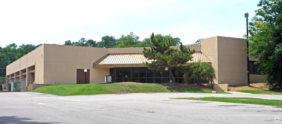 More Photos Of 3806 N Main St, Columbia Schools For Sale