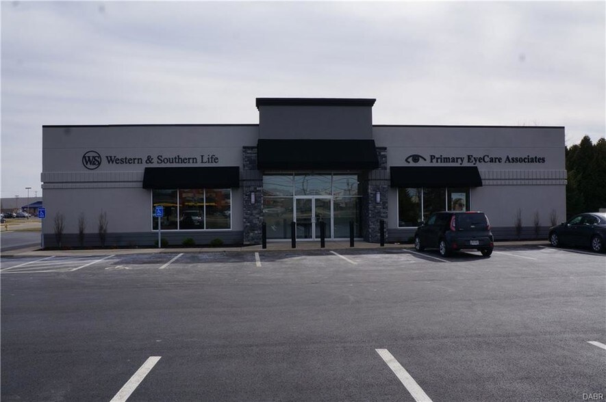 More Photos Of 10 Dotcom Dr, Troy General Retail For Sale