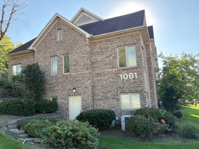 More Photos Of 1081 N University Blvd, Middletown Office For Lease