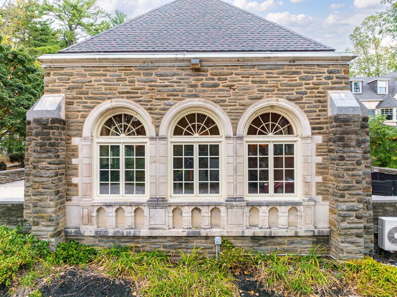 More Photos Of 190 Camp Hill Rd, Fort Washington Religious Facility For Sale