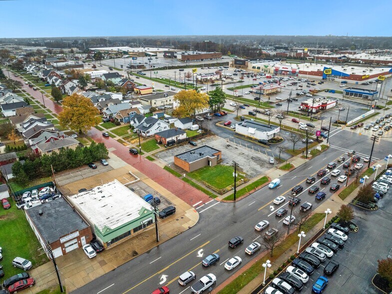 More Photos Of 5222 Ridge Rd, Parma Restaurant For Lease