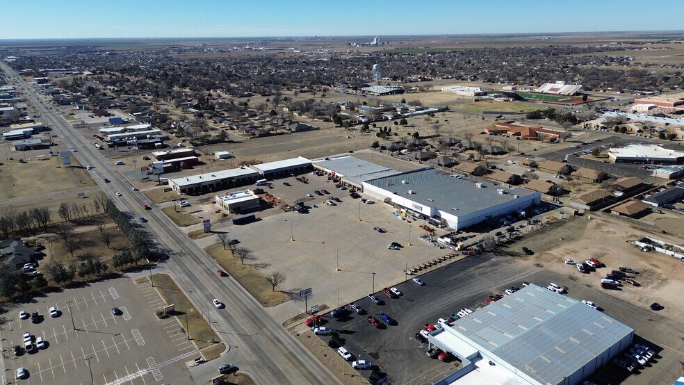 More Photos Of 515-521 N 25 Mile Ave, Hereford Freestanding For Lease