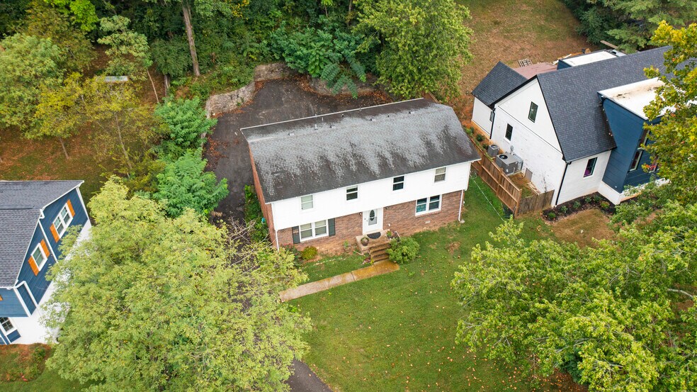 More Photos Of , Nashville Multifamily For Sale