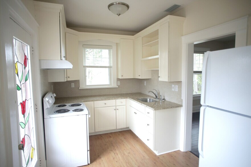 More Photos Of 78 Riberia St, Saint Augustine Specialty For Sale