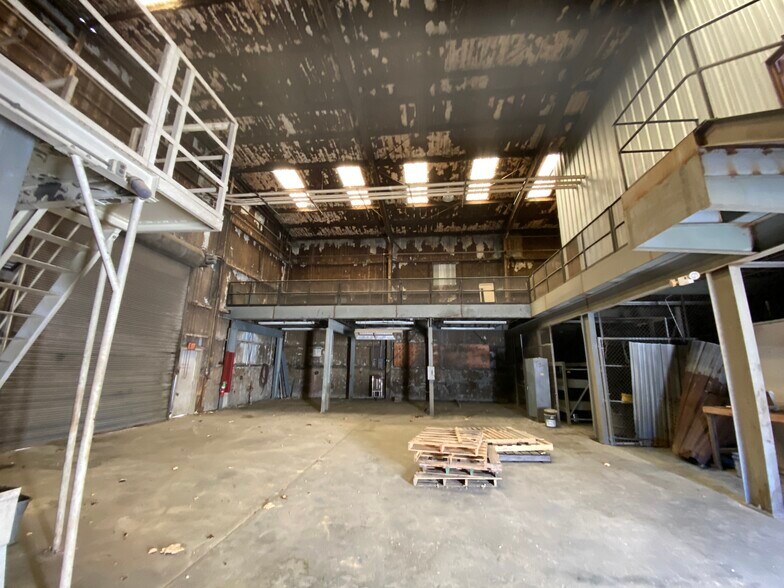 More Photos Of 1501 S John Zink Ave, Skiatook Manufacturing For Lease