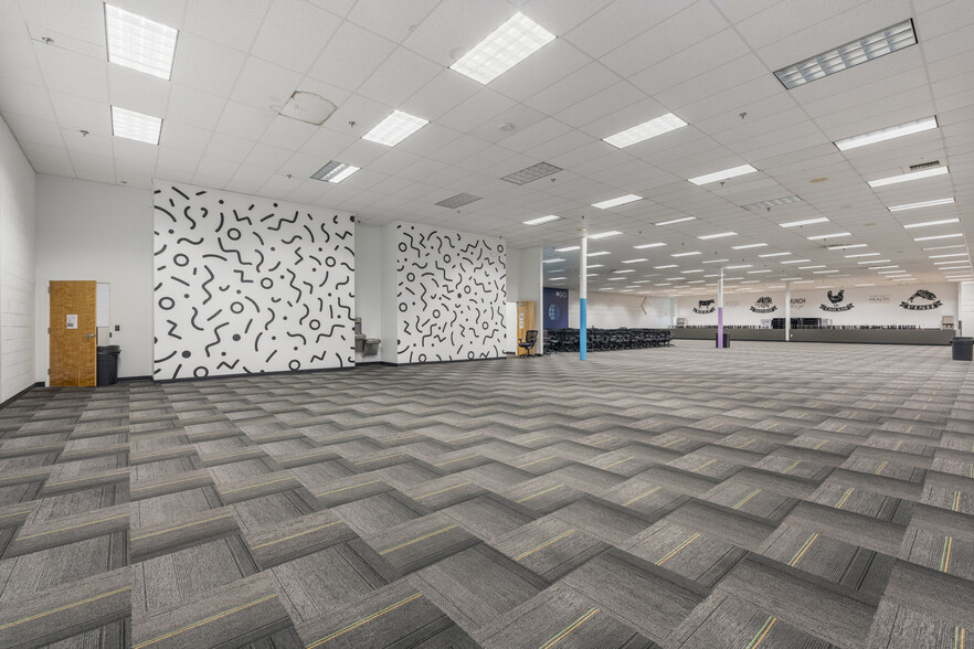 More Photos Of 1100 Hunt Ave, Columbus Light Distribution For Lease