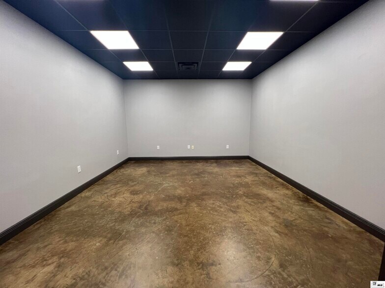 More Photos Of 2519 N 7th St, West Monroe Medical For Lease