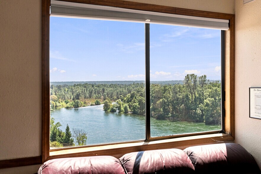 More Photos Of 5000 Bechelli Ln, Redding Office For Sale