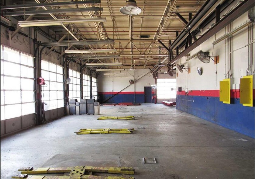 More Photos Of 4739 Pecanland Mall Dr, Monroe Unknown For Lease