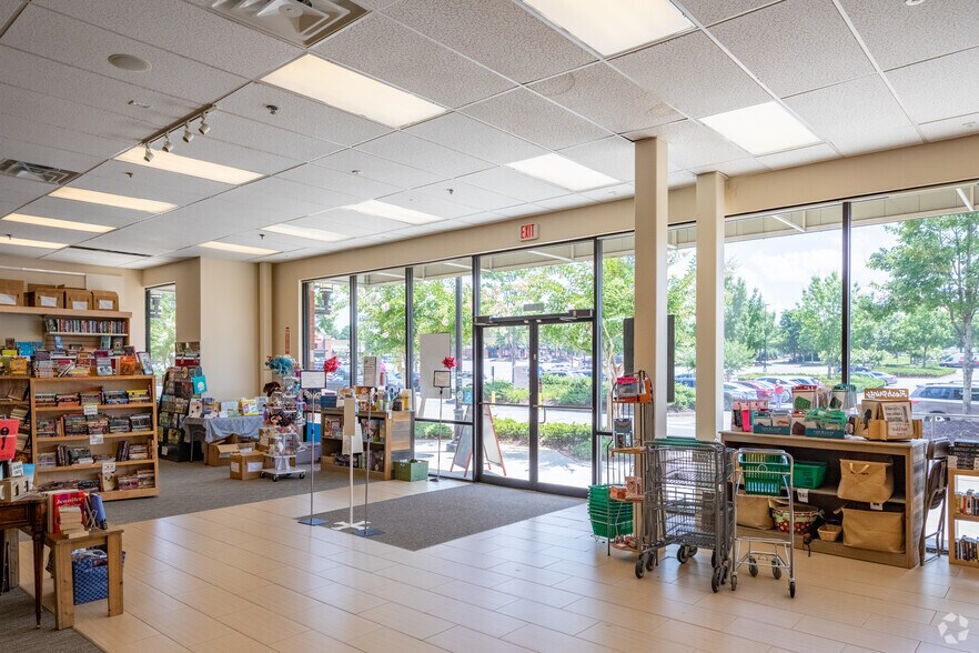 More Photos Of 3630 Peachtree Pky, Suwanee Unknown For Lease