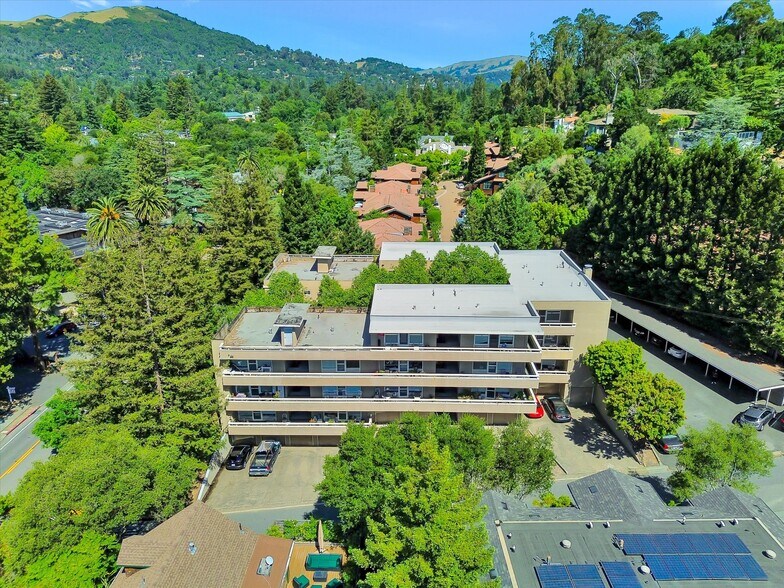 More Photos Of 1118 Sir Francis Drake Blvd, Kentfield Apartments For Sale