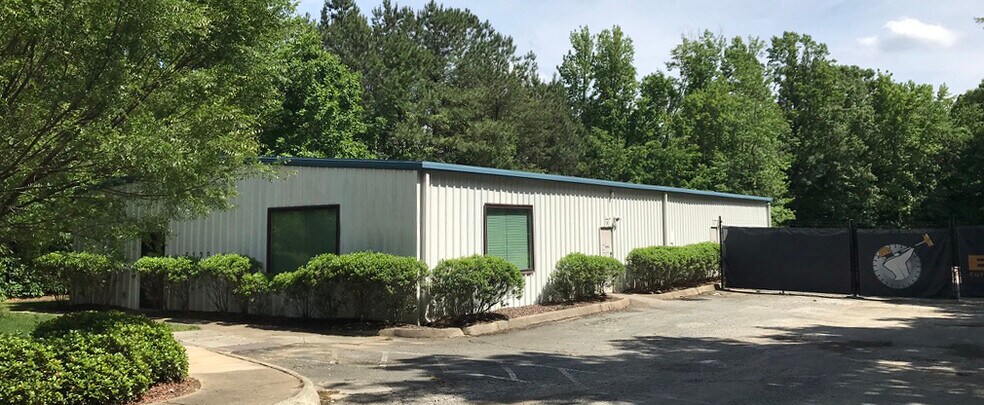 More Photos Of 6129 Westgate Rd, Raleigh Warehouse For Lease