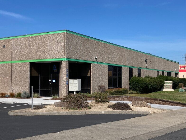 More Photos Of 752 Northport Dr, West Sacramento Warehouse For Lease