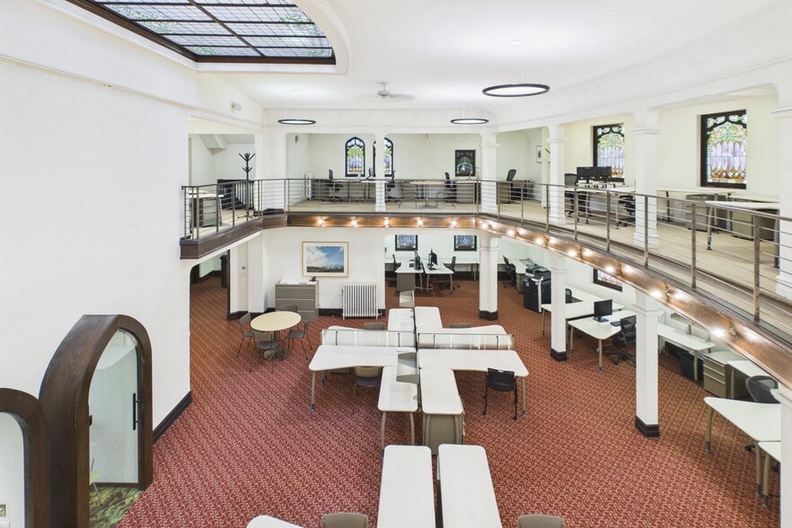 More Photos Of 1601 E John St, Seattle Religious Facility For Sale