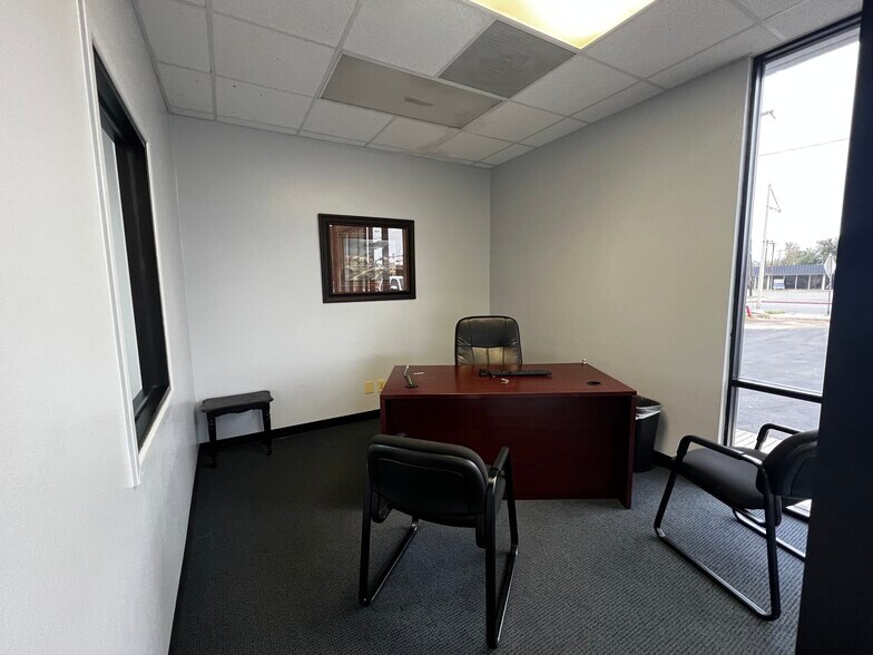 More Photos Of 4850 S 14th St, Abilene General Retail For Sale