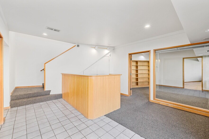 More Photos Of 610 Davis St, Santa Rosa Office Residential For Sale