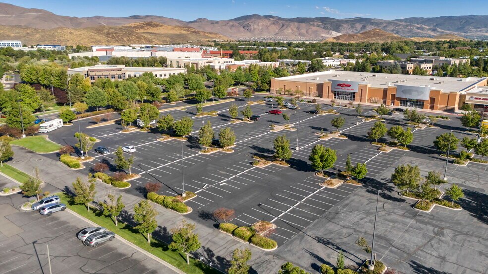 More Photos Of 6895 Sierra Center Pky, Reno Unknown For Lease