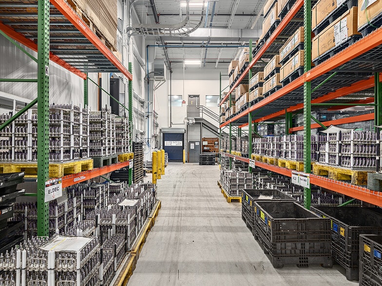 More Photos Of 140 Vista Blvd, Arden Manufacturing For Lease