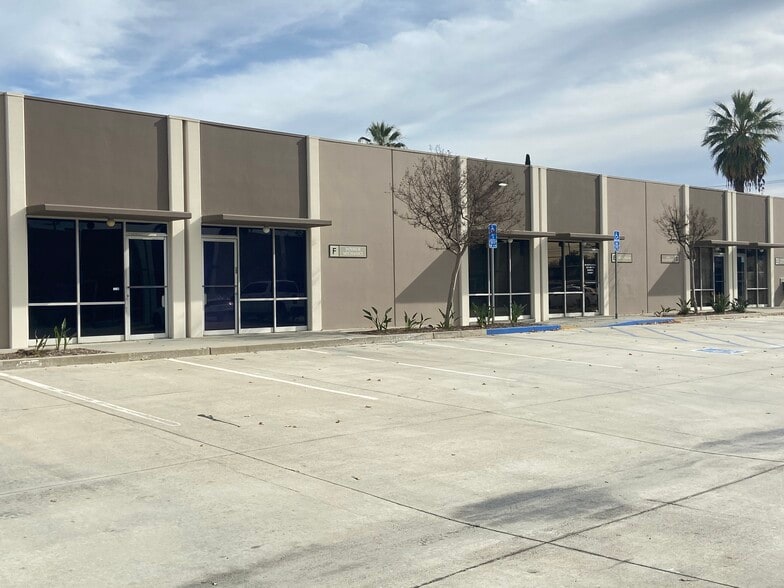 Primary Photo Of 2001 3rd St, Riverside Warehouse For Lease