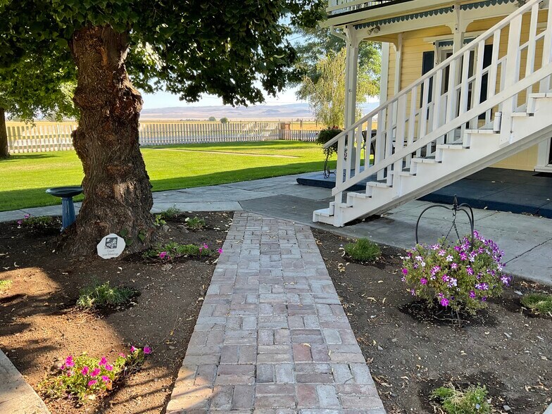 More Photos Of 155 Townsend St, Cedarville Apartments For Sale