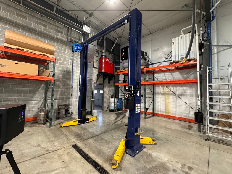 More Photos Of N643 Boulder Rd, Watertown Distribution For Sale