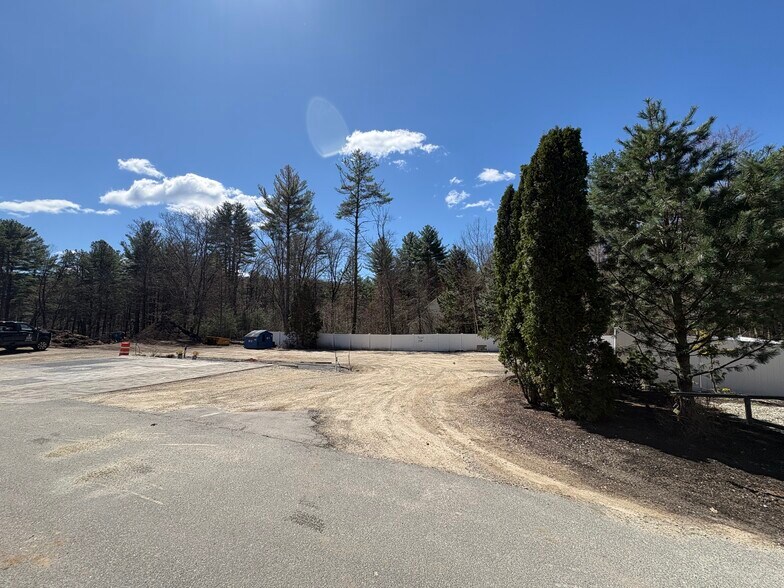 More Photos Of 125 Wason Rd, Hudson Industrial For Lease