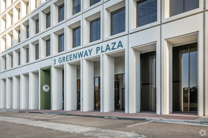 More Photos Of 3 Greenway Plz, Houston Office For Lease