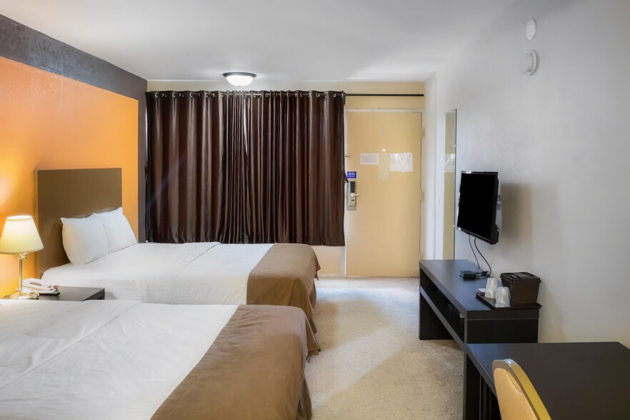 More Photos Of 150 N Garver Rd, Monroe Hotel For Sale