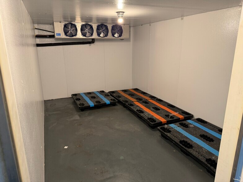 More Photos Of 751 Union Blvd, Allentown Storefront Retail Office For Sale