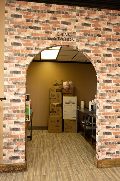 More Photos Of 2213 S Caraway Rd, Jonesboro Restaurant For Lease