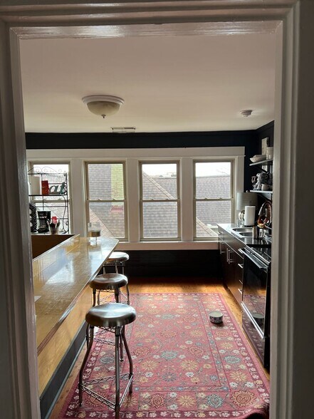 More Photos Of 2206 8th Ave S, Nashville General Retail For Sale