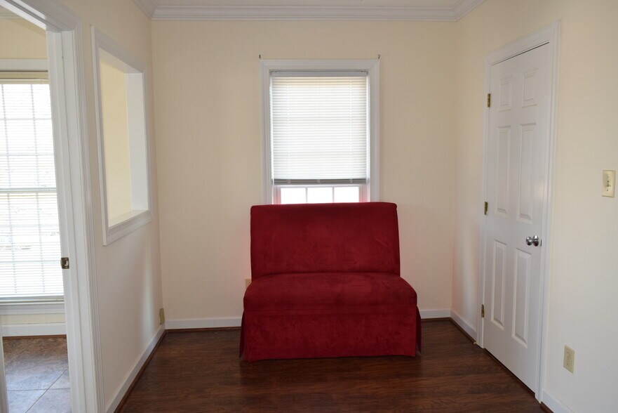 More Photos Of 596 Executive Pl, Fayetteville Office For Sale