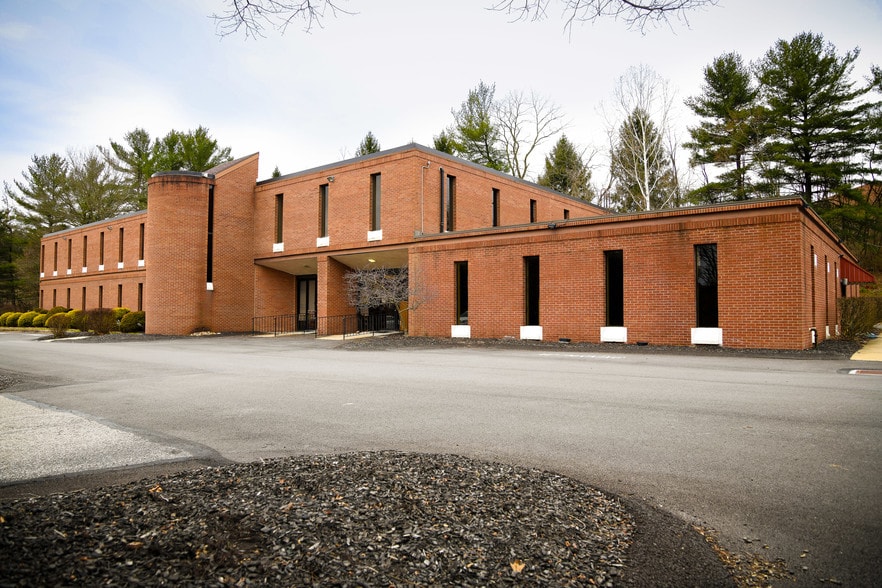 Primary Photo Of 3244 Washington Rd, McMurray Medical For Lease