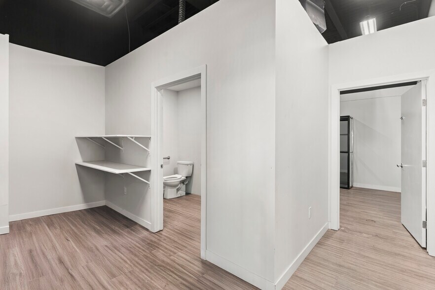 More Photos Of 318-1 Nolanridge Cres NW, Calgary Storefront Retail Office For Sale