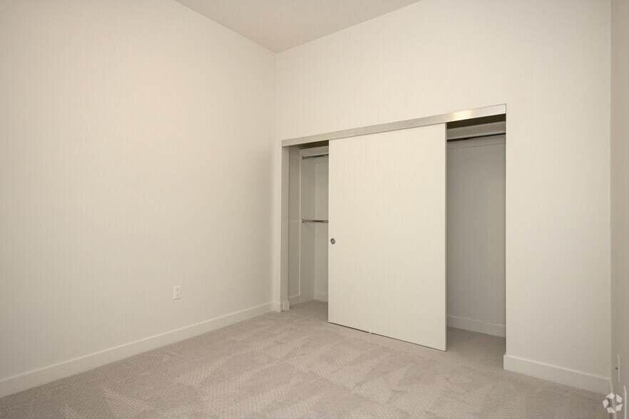 More Photos Of 801 S Berendo St, Los Angeles Apartments For Lease