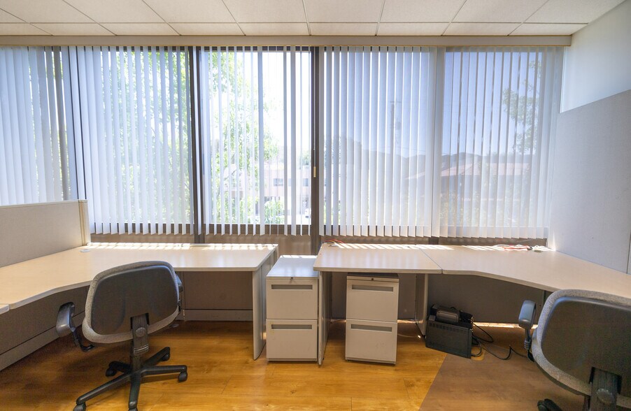More Photos Of 241 Lombard St, Thousand Oaks Loft Creative Space For Lease