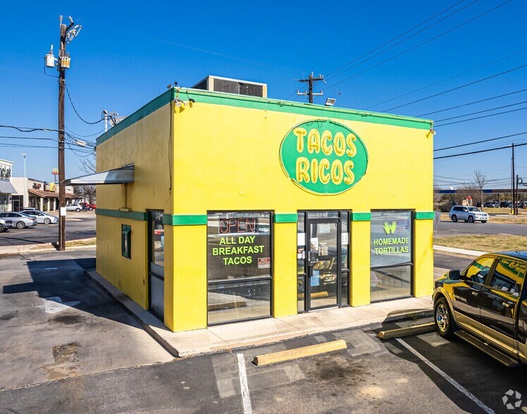 More Photos Of 8015 Bandera Rd, San Antonio Storefront Retail Office For Sale