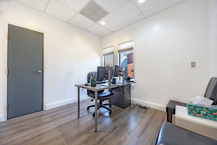 More Photos Of 7823-7837 W 38th Ave, Wheat Ridge Medical For Sale