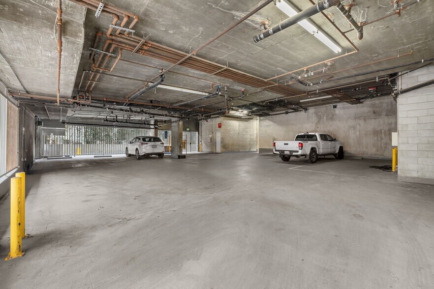 More Photos Of 751 N Fairfax Ave, West Hollywood Loft Creative Space For Sale