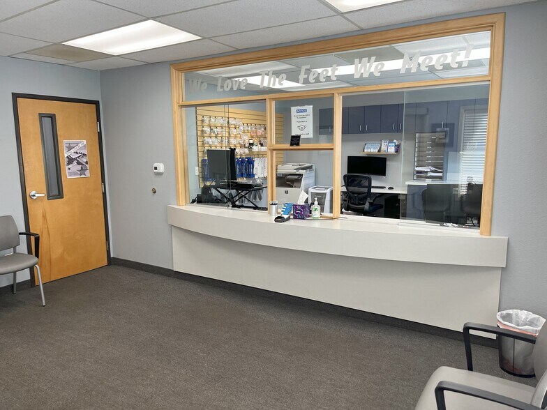 More Photos Of 3460-3470 Liberty St S, Salem Medical For Lease