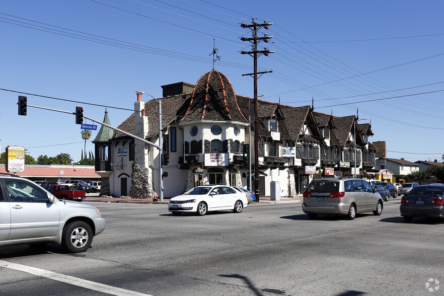 Primary Photo Of 8300 Tampa Ave, Northridge Loft Creative Space For Lease