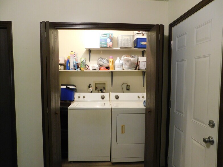 More Photos Of 10 Campbell Ct, Salem Apartments For Sale