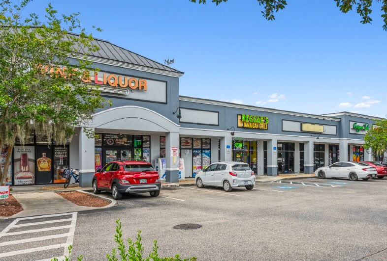 More Photos Of 3057-3095 Anderson Snow Rd, Spring Hill Storefront For Sale