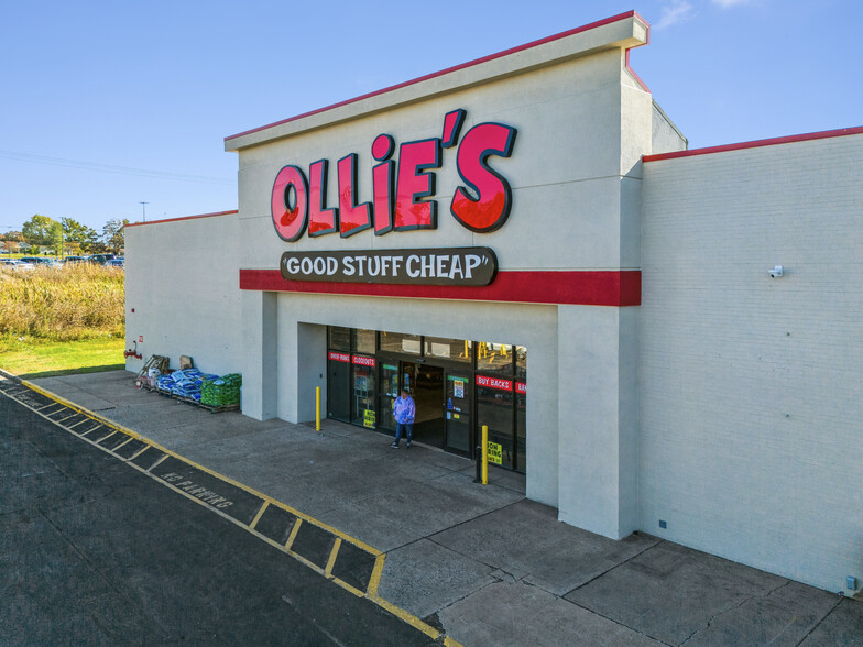 More Photos Of 2135-2145 E State Highway 54, Linton Storefront For Sale