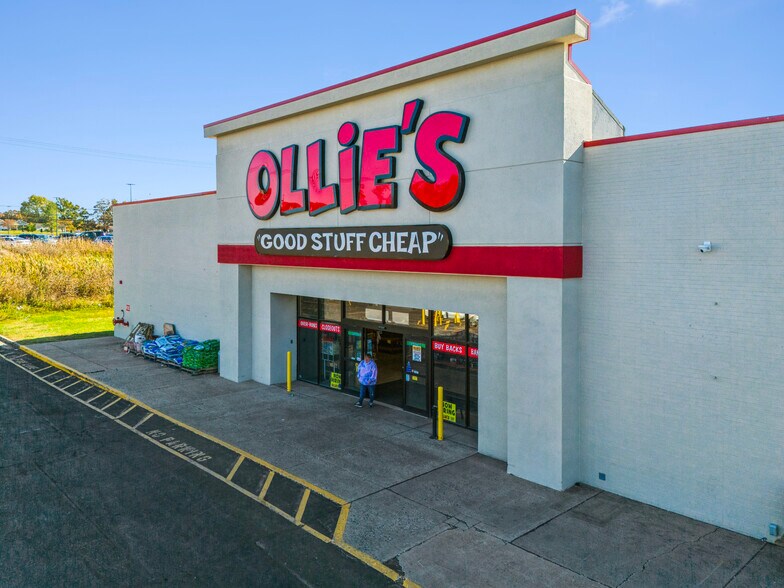 More Photos Of 2135-2145 E State Highway 54, Linton Storefront For Sale